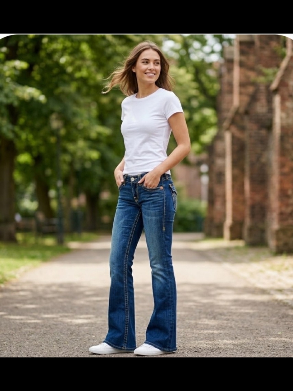 True Religion Classic Women's Blue Flared Jeans Sz 27x30